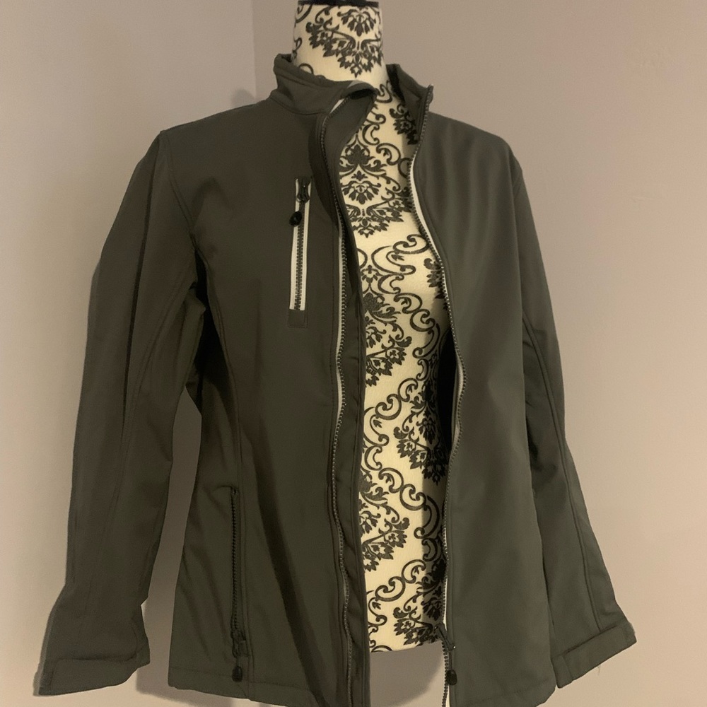 Grey Windbreaker (new) noble.